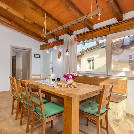 Stancija Korta Semesterbostad *