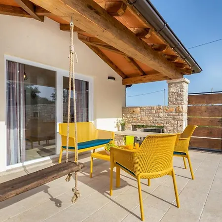 Semesterbostad Stancija Korta *