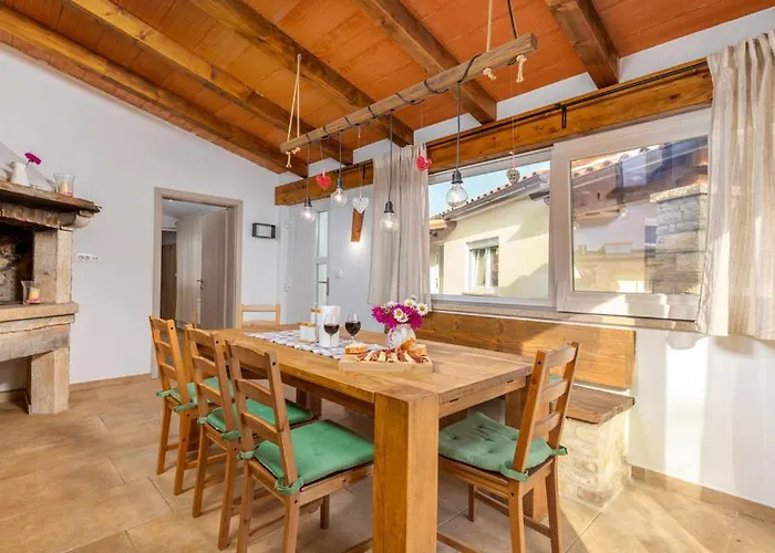 Stancija Korta Holiday home *