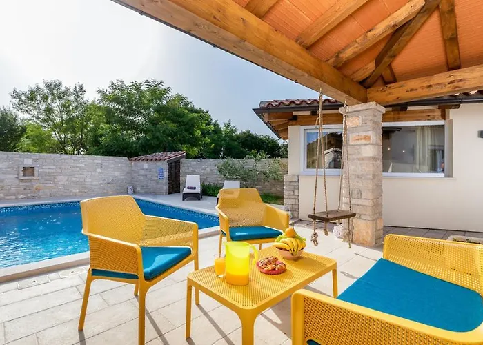 Holiday home Stancija Korta