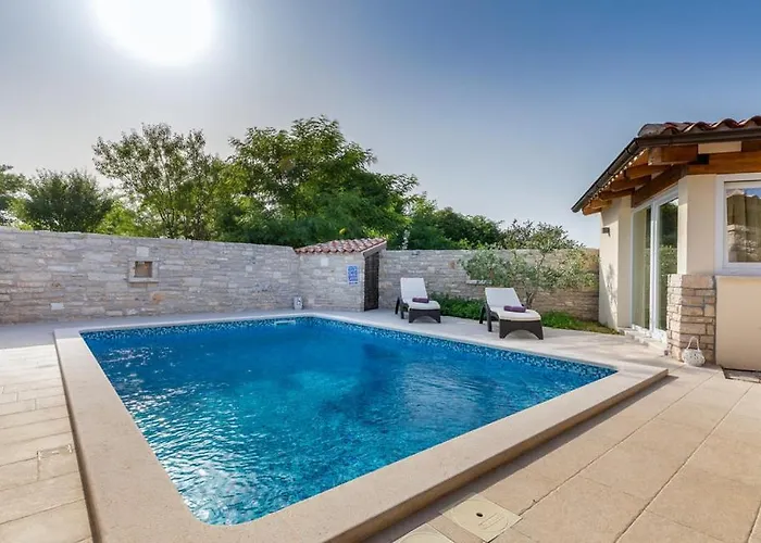 Holiday home Stancija Korta