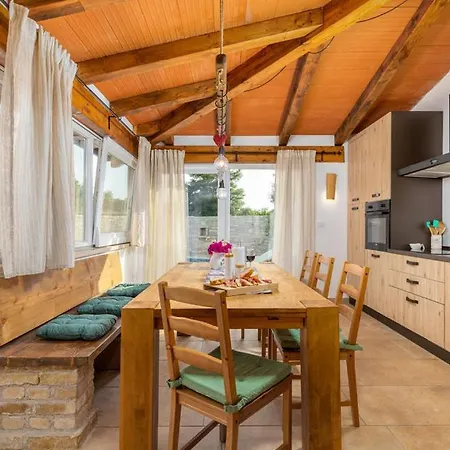 Tatil Evi Stancija Korta